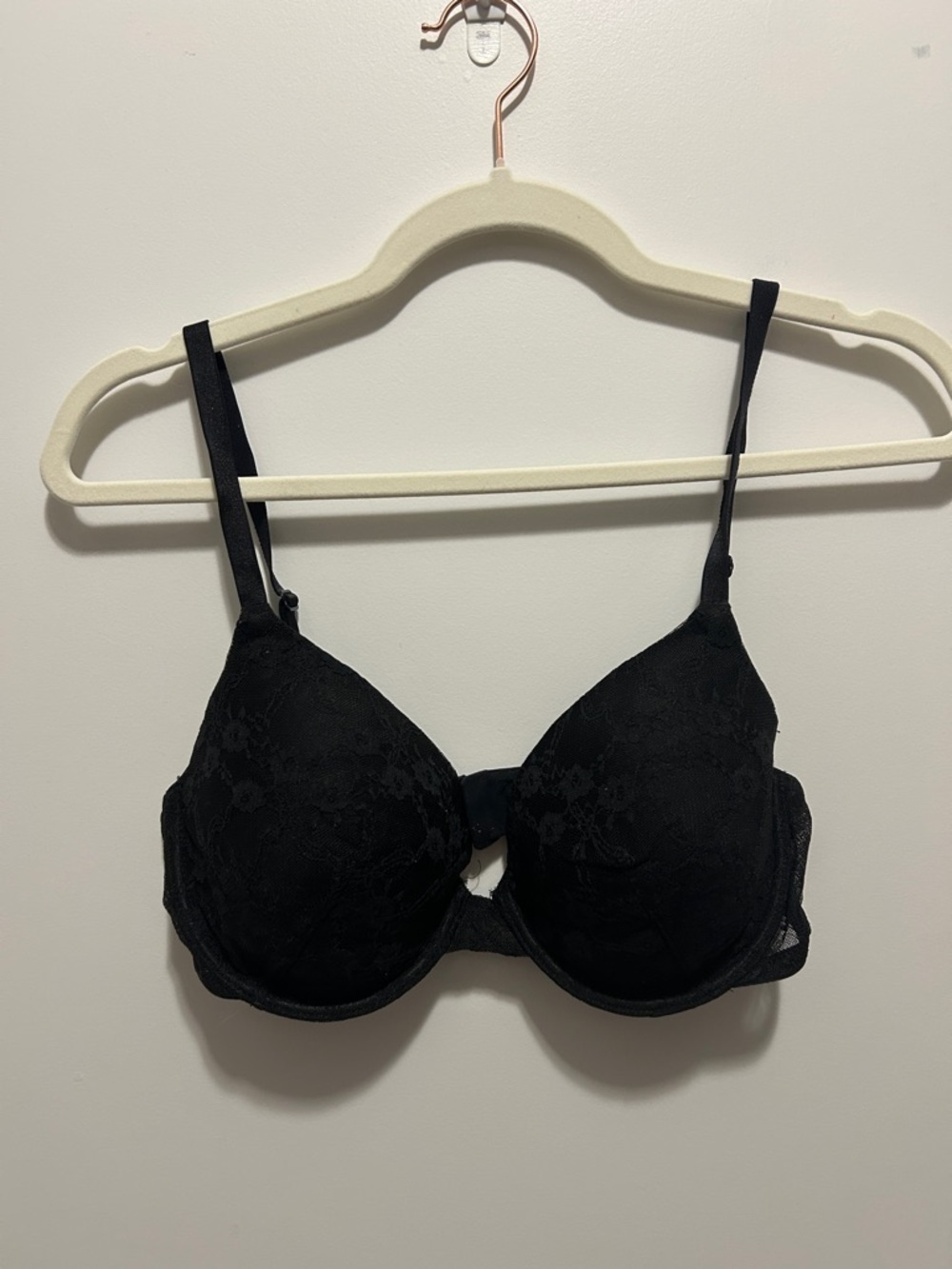 Victorias Secret Black Lace Underwire T-Shirt Bra 32DD
